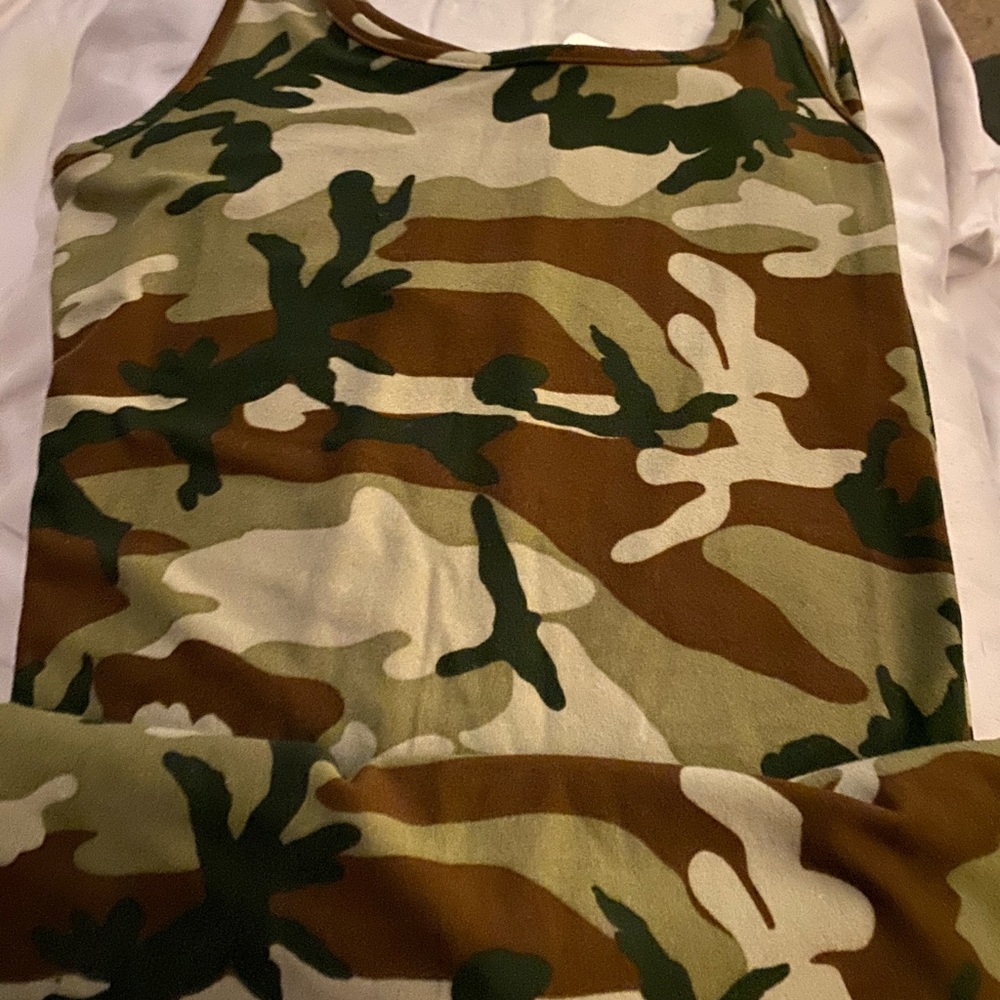 Dress - Picture 4 of 4